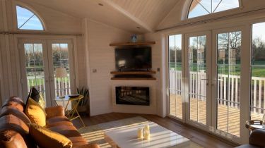 Mahonia Lodge